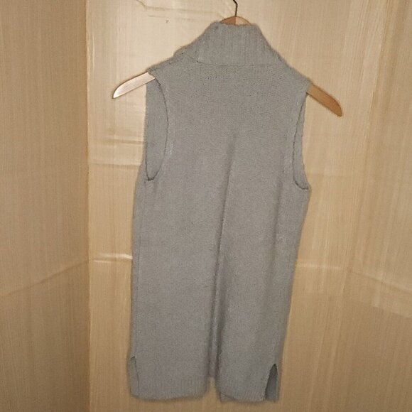 Loft Soft Grey Textured Sweater Vest Small - Picture 2 of 5